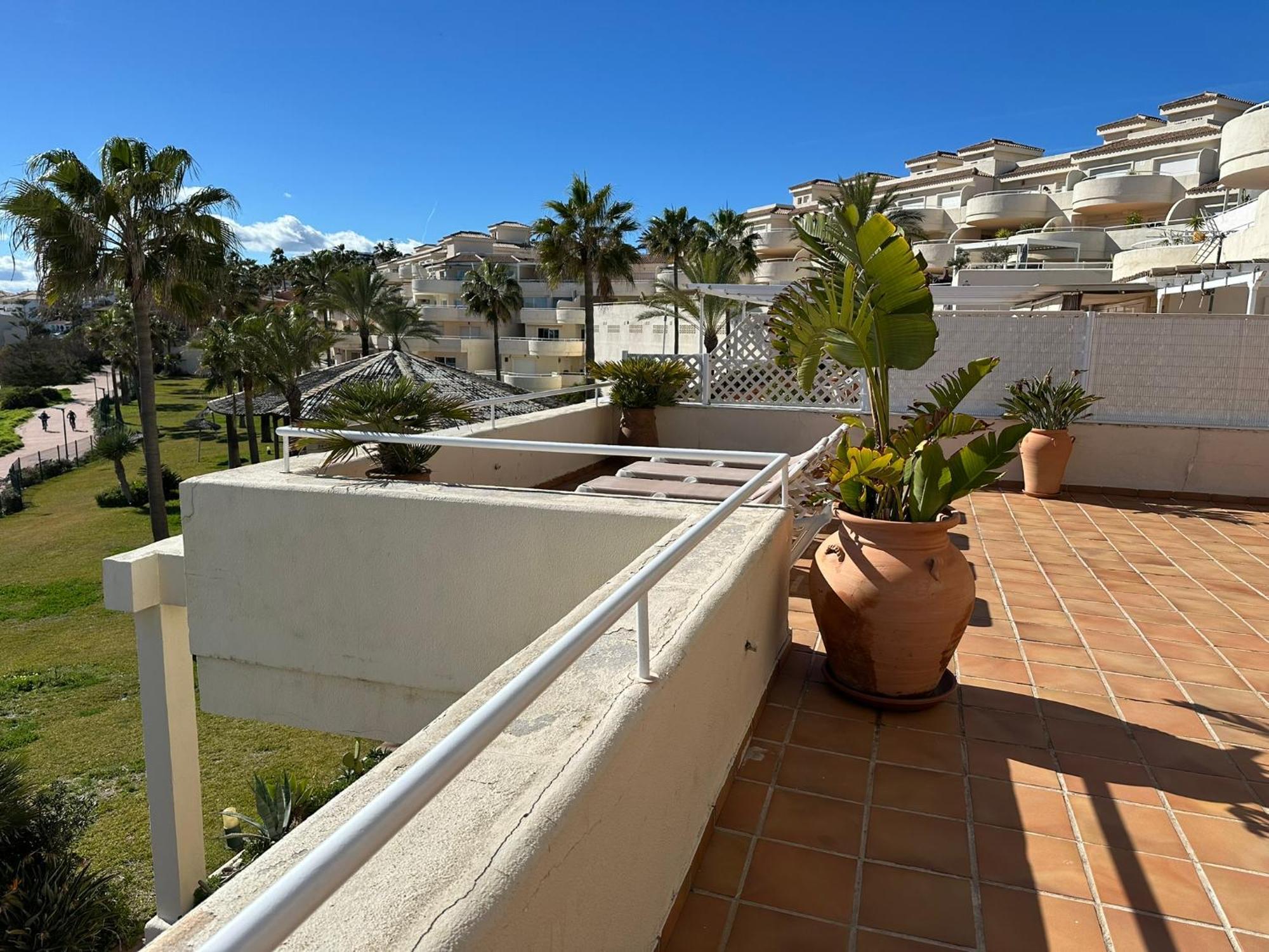 Apartments Bermuda Beach Estepona Dış mekan fotoğraf