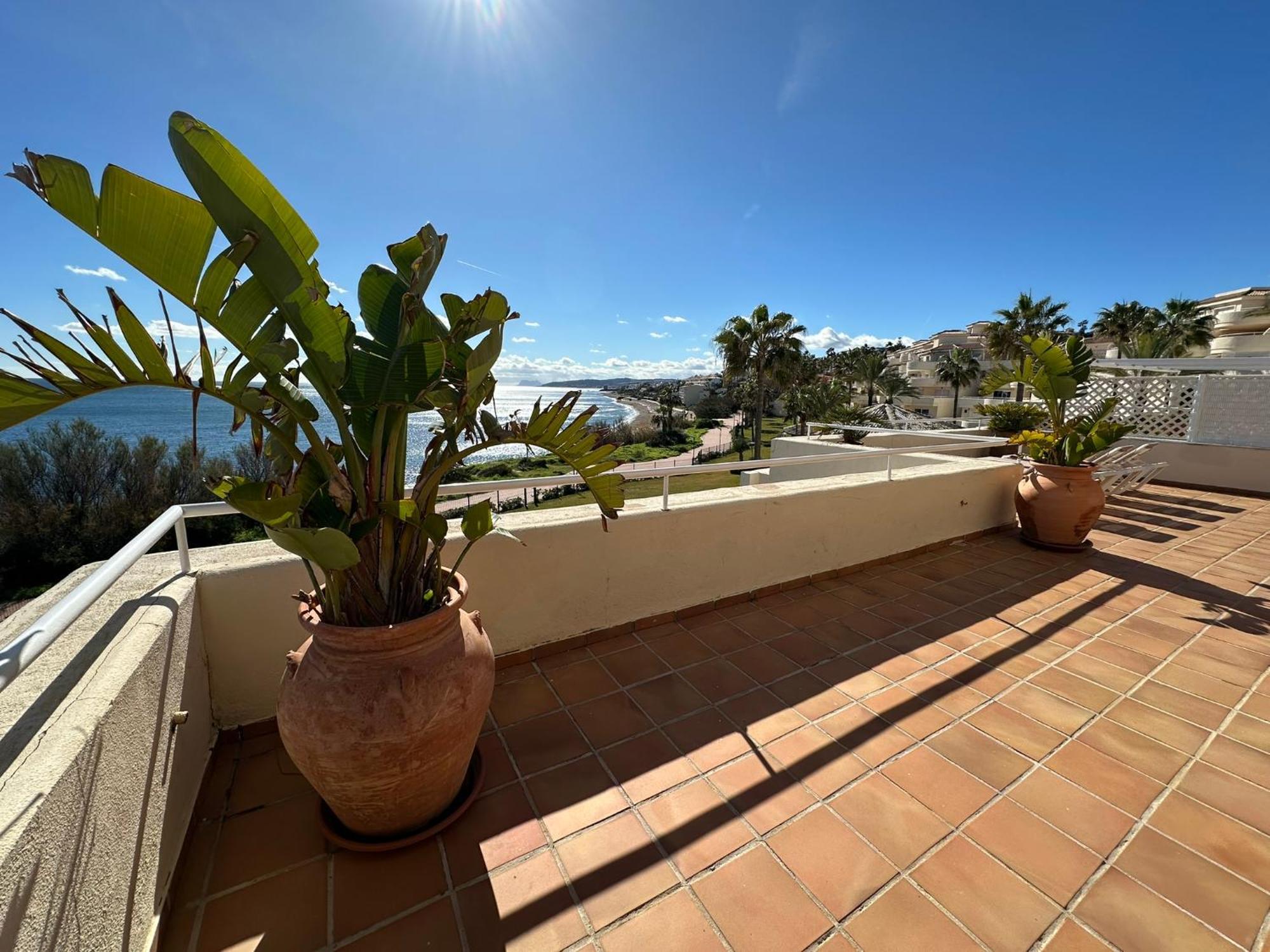 Apartments Bermuda Beach Estepona Dış mekan fotoğraf