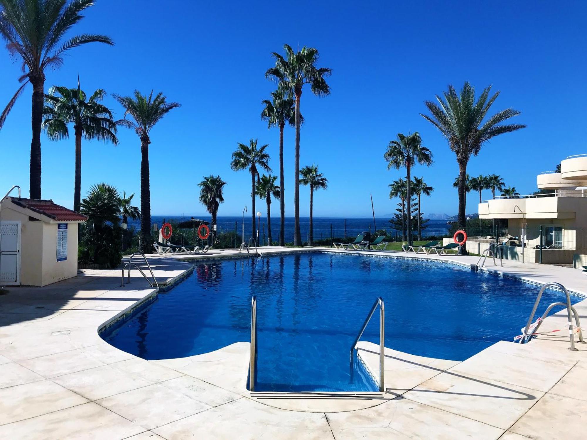 Apartments Bermuda Beach Estepona Dış mekan fotoğraf