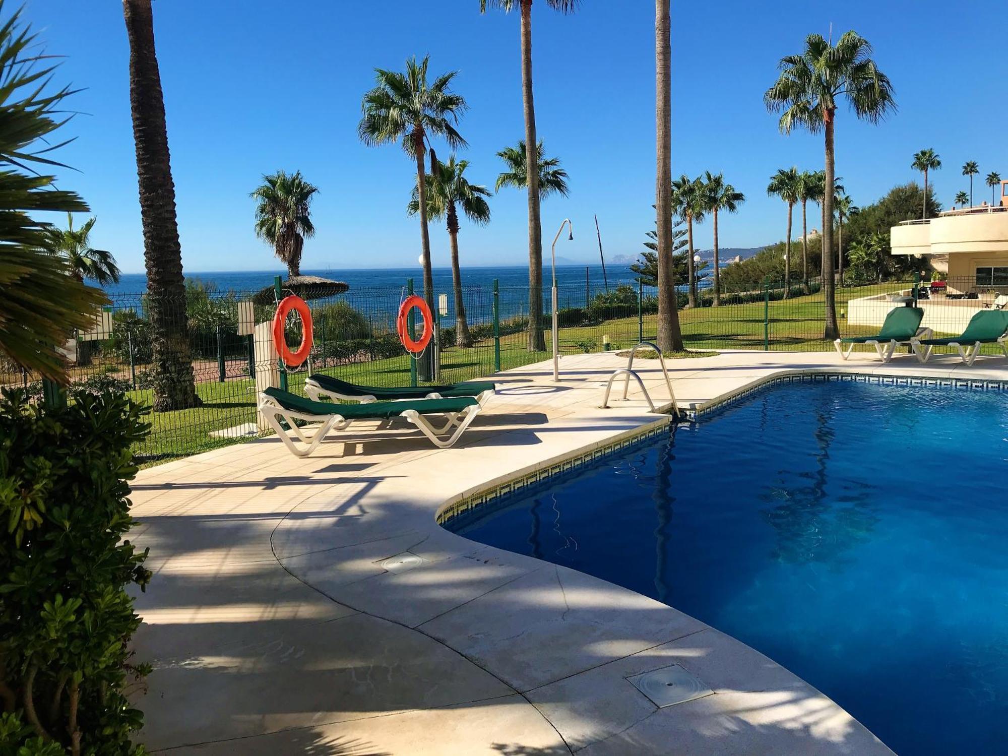 Apartments Bermuda Beach Estepona Dış mekan fotoğraf