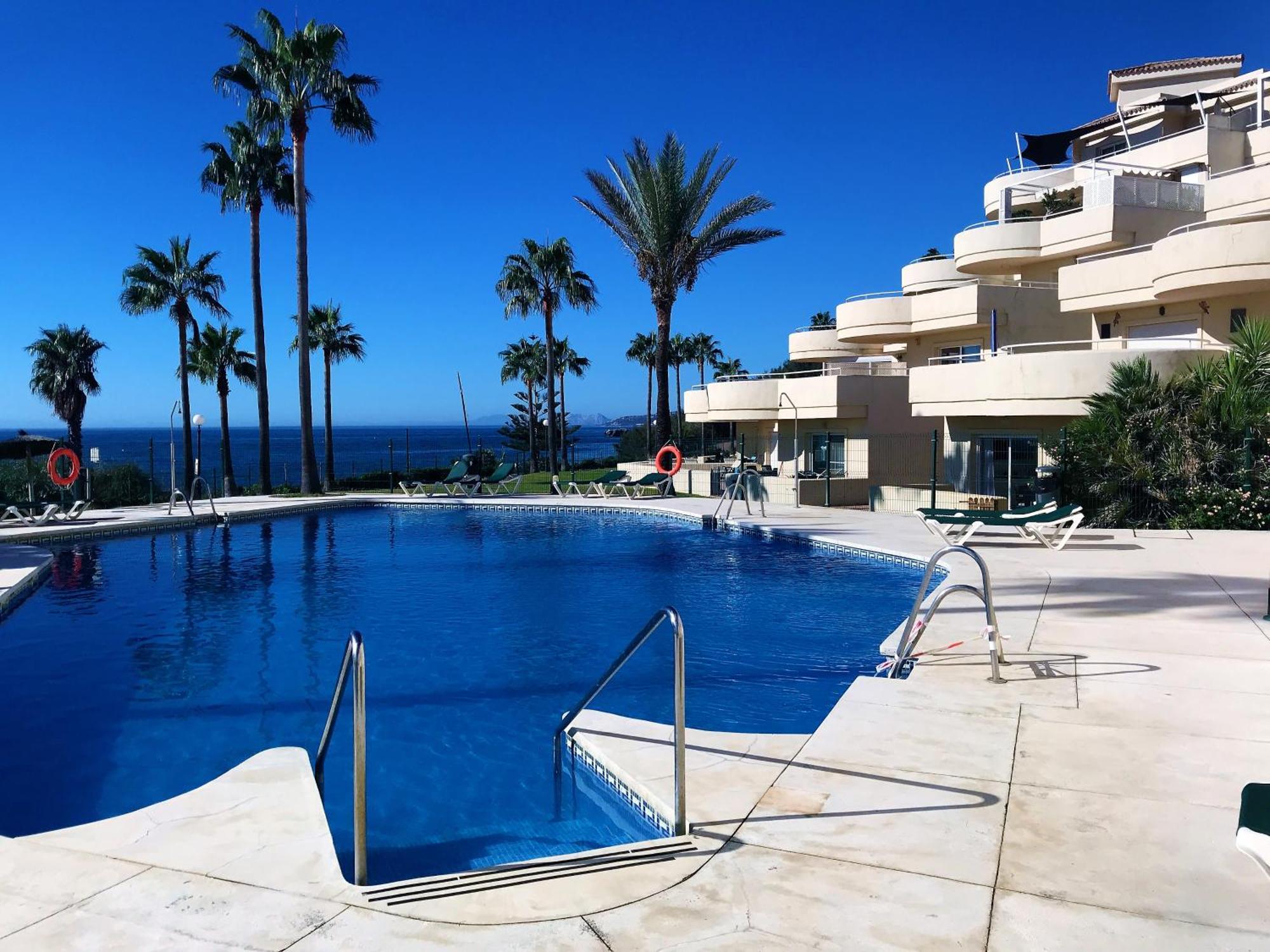 Apartments Bermuda Beach Estepona Dış mekan fotoğraf